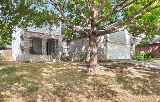 4-bedroom rental at 15103 Kamary in San Antonio, TX — photo 2
