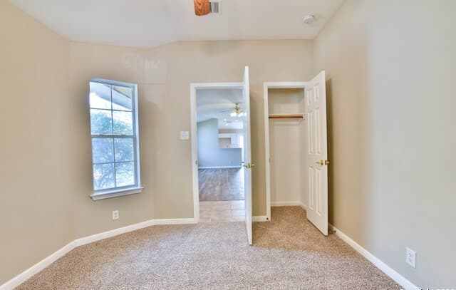 3-bedroom rental at 5534 Christina Path in San Antonio, TX — photo 5