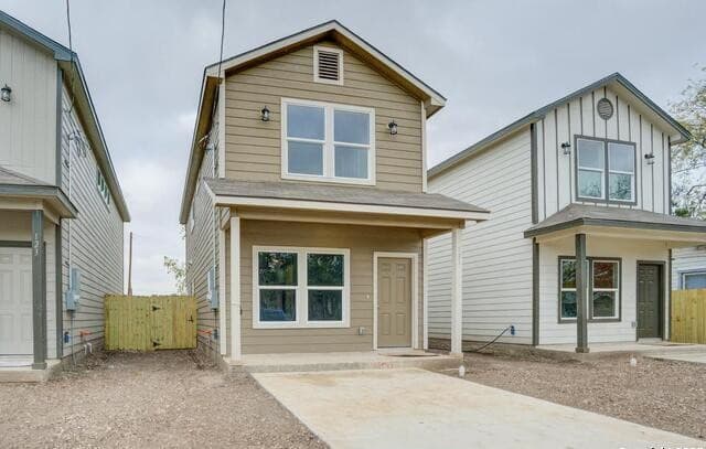 2-bedroom rental at 123 Lawton in San Antonio, TX — photo 3