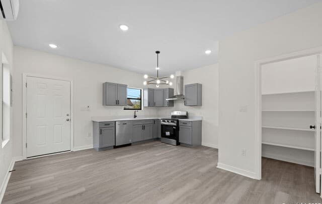 rental at 627 S Olive St, #102 in San Antonio, TX — photo 5