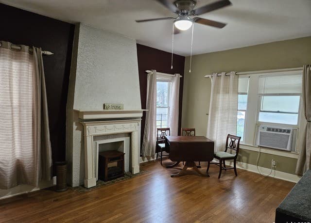 rental at 215 W Ridgewood Ct in San Antonio, TX — photo 4