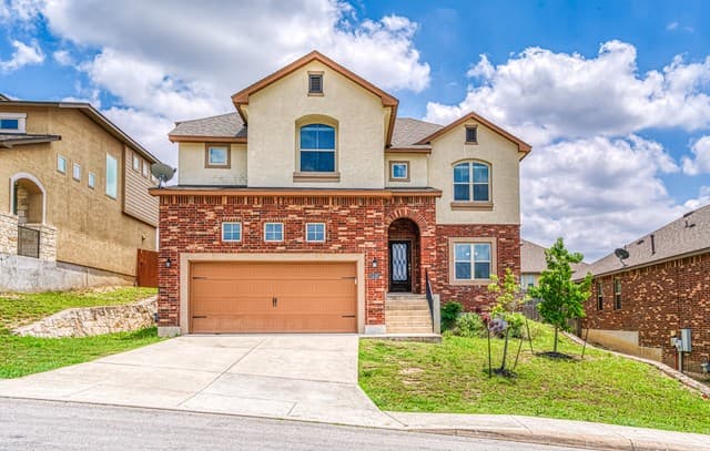 4-bedroom rental at 1438 Rock Dove in San Antonio, TX — photo 1