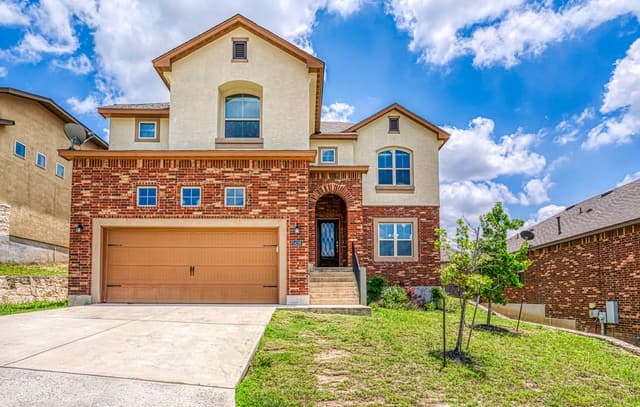 4-bedroom rental at 1438 Rock Dove in San Antonio, TX — photo 2