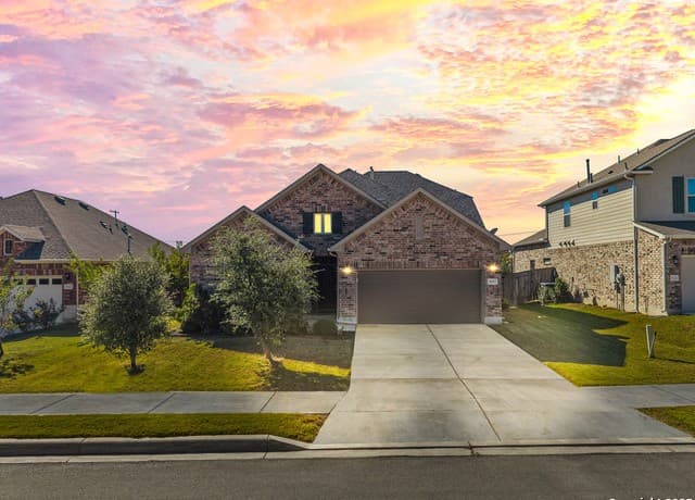 3-bedroom rental at 5117 Arrow Rdg in Marion, TX — photo 1
