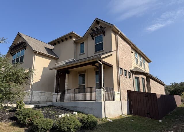 4-bedroom rental at 22818 Denali in San Antonio, TX — photo 3