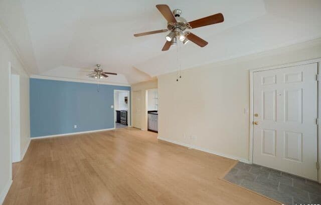 2-bedroom rental at 2611 Eisenhauer Rd Unit 1007 in San Antonio, TX — photo 3