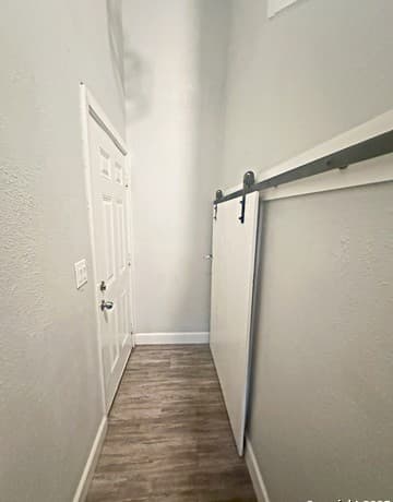 3-bedroom rental at 7550 Oak Chase Unit 3 in San Antonio, TX — photo 3