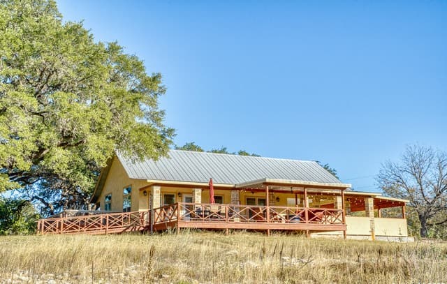 2-bedroom home for sale at 255 Thunder Creek in Utopia TX