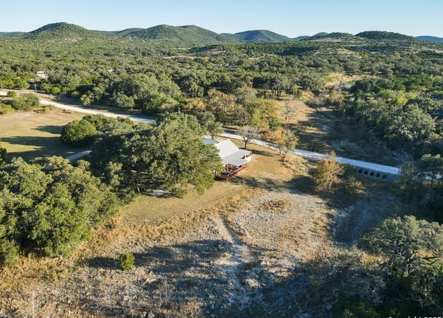 Home for sale at 255 Thunder Creek in Utopia, TX — photo 2
