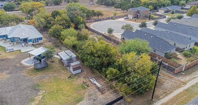 rental at 14830 Stahl Rd in San Antonio, TX — photo 4