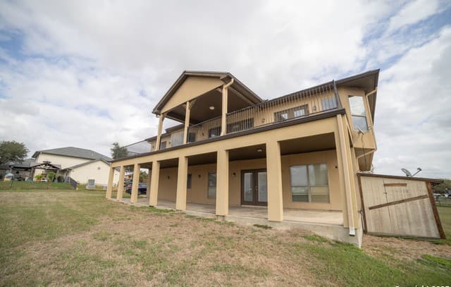 4-bedroom rental at 12219 Course View in San Antonio, TX — photo 1