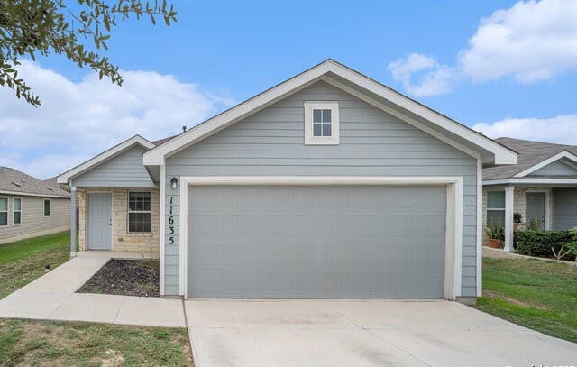4-bedroom rental at 11635 Boyd Bay in San Antonio, TX — photo 3