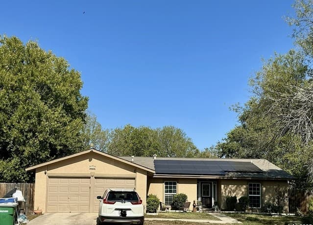 4-bedroom rental at 2335 Oriley in San Antonio, TX — photo 1