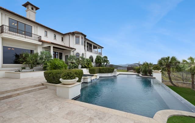 Home for sale at 59 Majestic Way in San Antonio, TX — photo 3