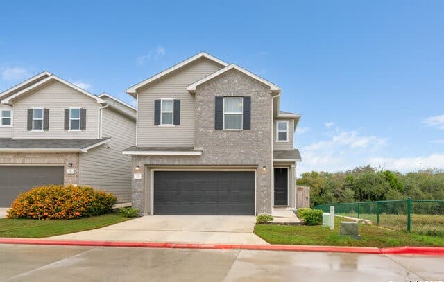 3-bedroom rental at 10643 W Military Drive Unit 33 in San Antonio, TX — photo 1