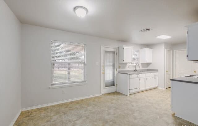 4-bedroom rental at 9427 Velvet Spring in San Antonio, TX — photo 5
