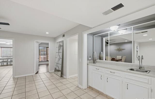 3-bedroom rental at 7500 Callaghan Unit APT 337 in San Antonio, TX — photo 4