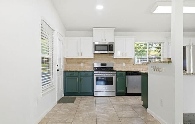 3-bedroom rental at 2822 Knight Robin in San Antonio, TX — photo 5