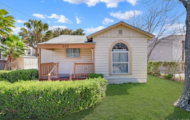 3-bedroom rental at 520 Ogden in San Antonio, TX — photo 1