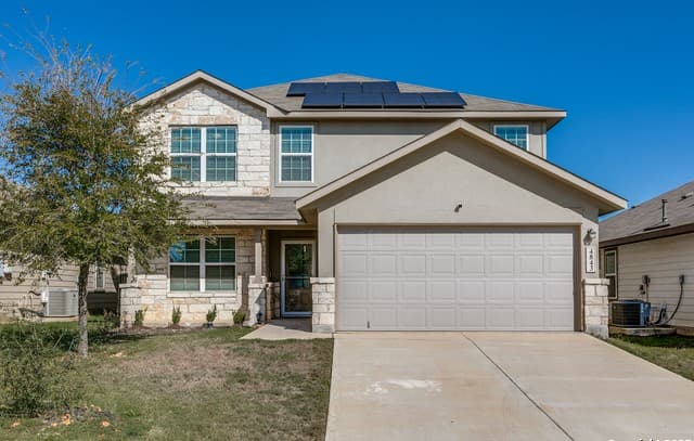 5-bedroom rental at 4843 Closed Grip in San Antonio, TX — photo 1