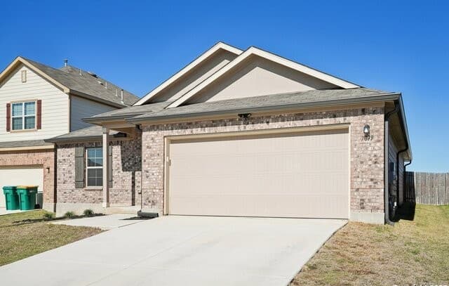 3-bedroom rental at 7019 Vista Loop in San Antonio, TX — photo 1
