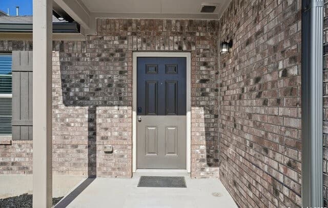 3-bedroom rental at 7019 Vista Loop in San Antonio, TX — photo 4