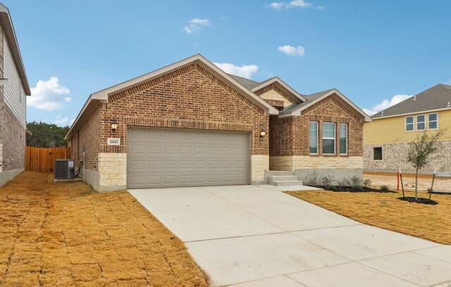 4-bedroom rental at 11415 Feather Vale in San Antonio, TX — photo 4