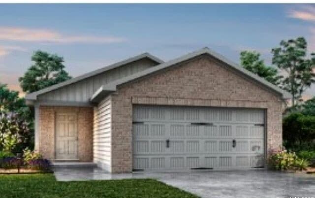 4-bedroom rental at 713 Cadena Loop in Kenedy, TX — photo 3