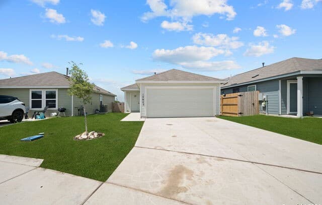 3-bedroom rental at 12942 Deep Eddy in St Hedwig TX