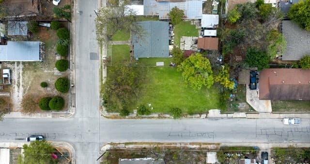 rental at 201 S San Gabriel in San Antonio, TX — photo 4