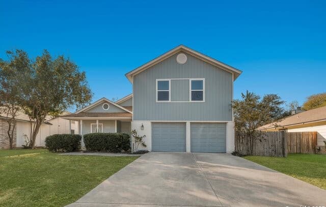 3-bedroom rental at 7279 Pine Branch in San Antonio, TX — photo 2