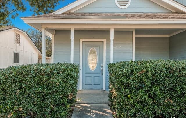 3-bedroom rental at 7279 Pine Branch in San Antonio, TX — photo 5