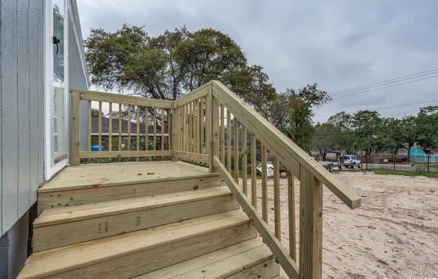 3-bedroom rental at 4634 Waterwood Pass in Elmendorf, TX — photo 5