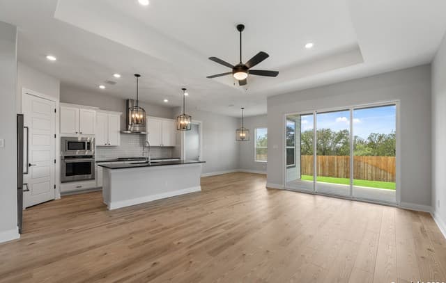 3-bedroom rental at 204 Azalea Alley in Castroville, TX — photo 2