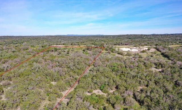 rental at 194 Crescent Ridge in Hondo, TX — photo 5