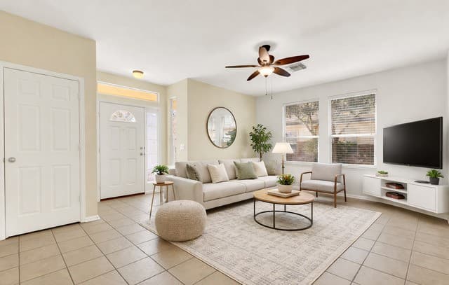 3-bedroom rental at 13512 Bristow Dawn in San Antonio, TX — photo 4