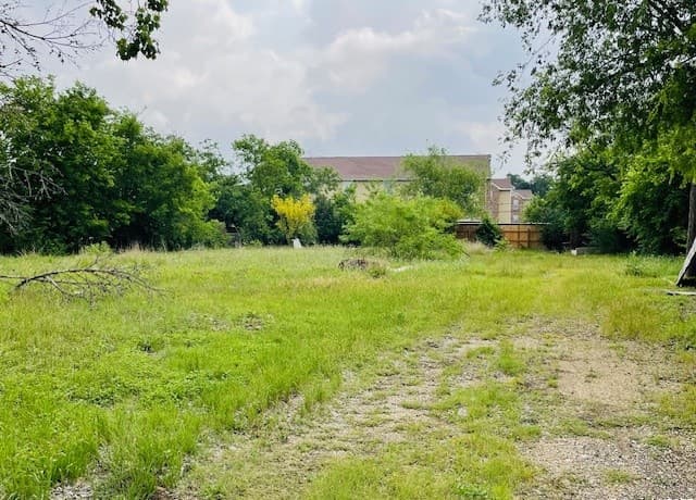 rental at 5310 Howard in San Antonio, TX — photo 1