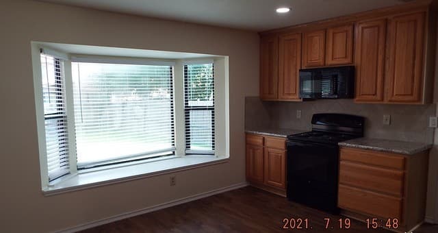 3-bedroom rental at 6311 Encanto Point in San Antonio, TX — photo 5