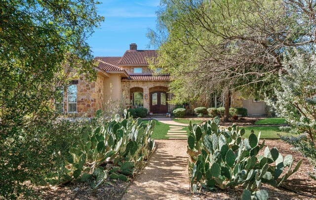 3-bedroom home for sale at 325 Whitestone in Spring Branch TX