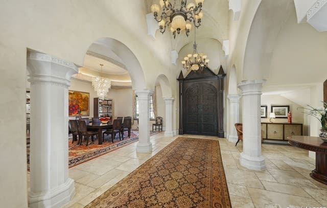 5-bedroom rental at 640 Terrell in Terrell Hills, TX — photo 4