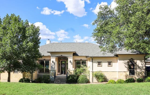 4-bedroom rental at 23902 Verde River in San Antonio, TX — photo 1