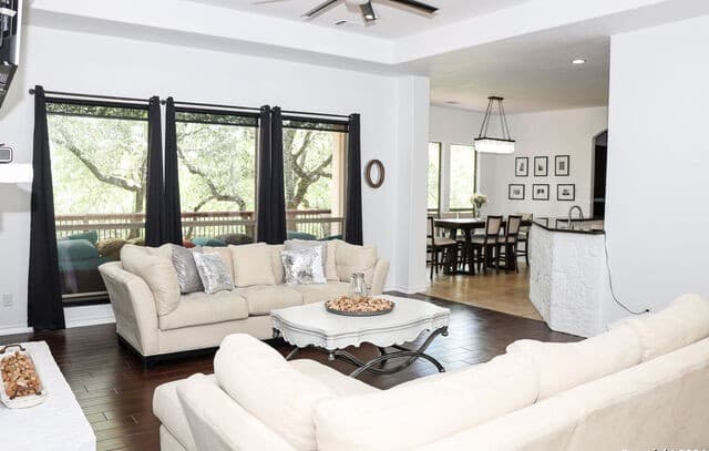 4-bedroom rental at 23902 Verde River in San Antonio, TX — photo 5