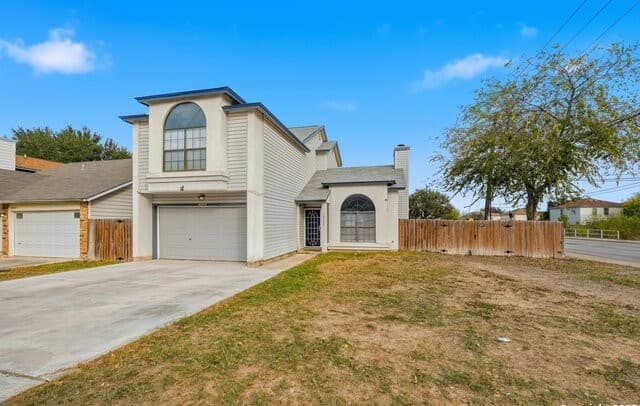 3-bedroom rental at 10203 Raven Field dr in San Antonio, TX — photo 2