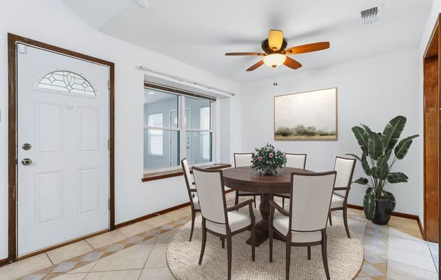 4-bedroom rental at 14658 Highland Ridge in San Antonio, TX — photo 5