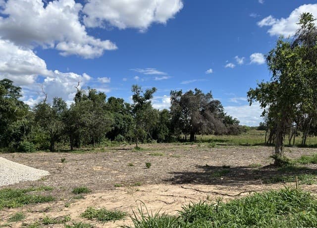 rental at LOT D 497 Cr 124 in Floresville, TX — photo 1