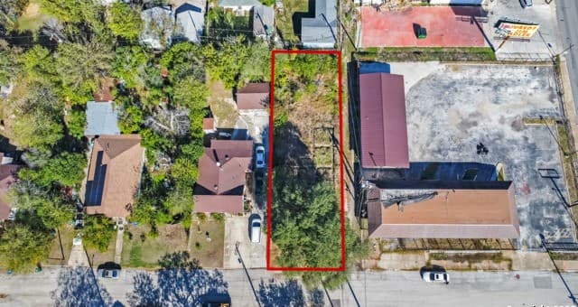 rental at 439 Buckingham Ave in San Antonio, TX — photo 3