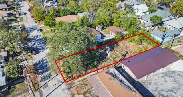 rental at 439 Buckingham Ave in San Antonio, TX — photo 4