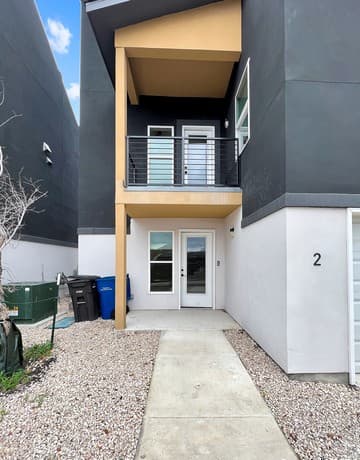 3-bedroom rental at 100 Lewis St. BLDG #7 in San Antonio, TX — photo 4