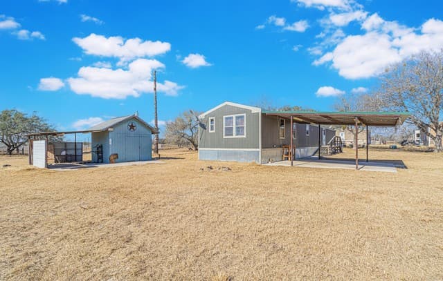 Home for sale at 8547 Catnip Pass in Elmendorf, TX — photo 3