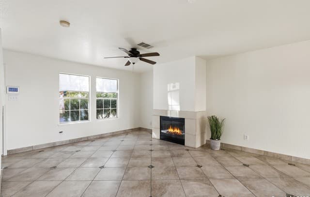 3-bedroom rental at 11123 Icicle Bench in San Antonio, TX — photo 5